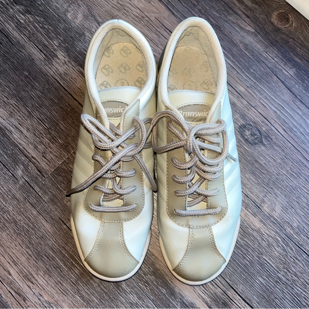 Brunswick Neutral Bowling Shoes - Picture 2 of 5